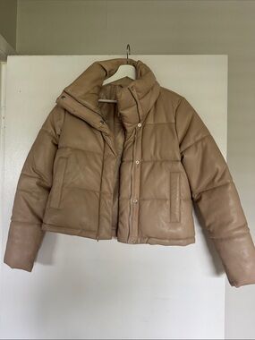 Abercrombie & Fitch Cropped Tan Puffer Jacket - XS